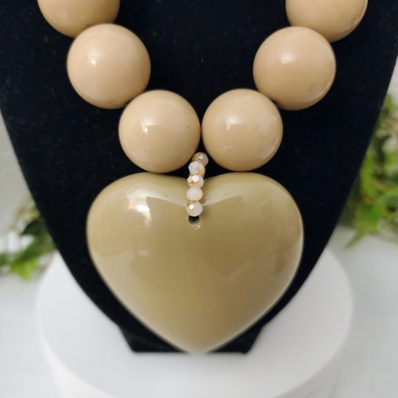Statement Chunky Taupe Bead Necklace with Heart Pendant - Picture 5 of 8